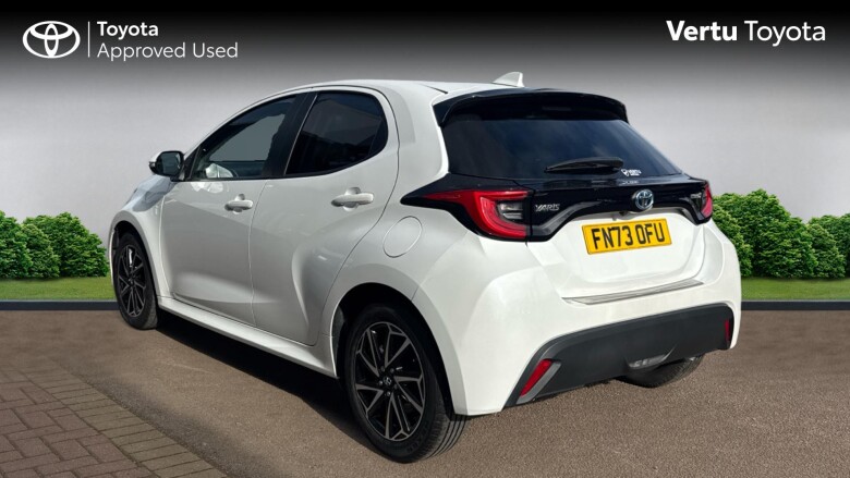 Toyota Yaris 1.5 Hybrid Design 5dr CVT Hybrid Hatchback